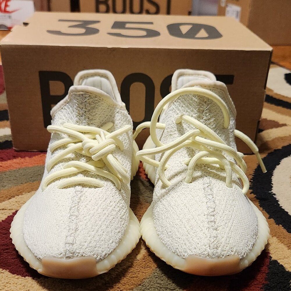 Yeezy Boost 350 V2